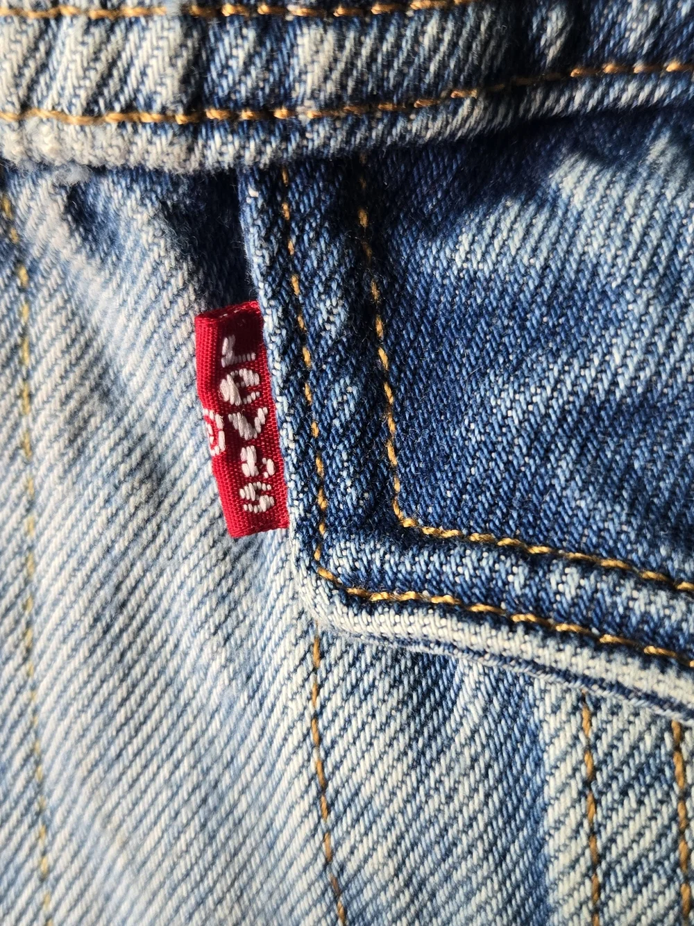 Levi's Light Blue Denim Trucker Jacket with Gray Hoodie Sleeves - Picture 6 of 6
